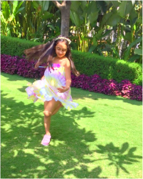 Tye-Dye Twirl